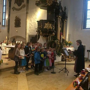Kinderchor beim Erntedankfest