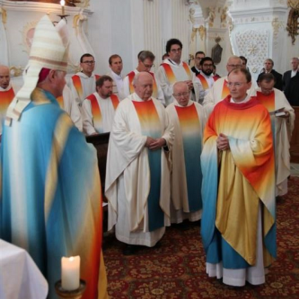 Priesterweihe P. Anselm / © Pfarrgemeinde Kematen an der Krems Priesterweihe P. Anselm