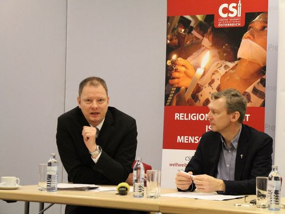 Georg Pulling (l.) und Generaldechant Dr. Slawomir Dadas 