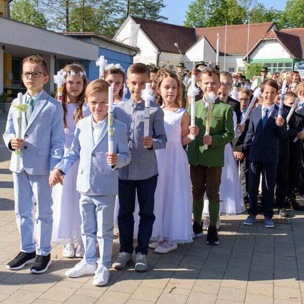 Erstkommunion / © Pfarrgemeinde Dietach Erstkommunion
