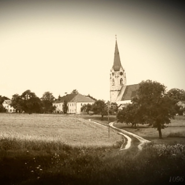 Geschichte der Pfarrkirche Gampern / © Pfarrgemeinde Gampern Geschichte der Pfarrkirche Gampern