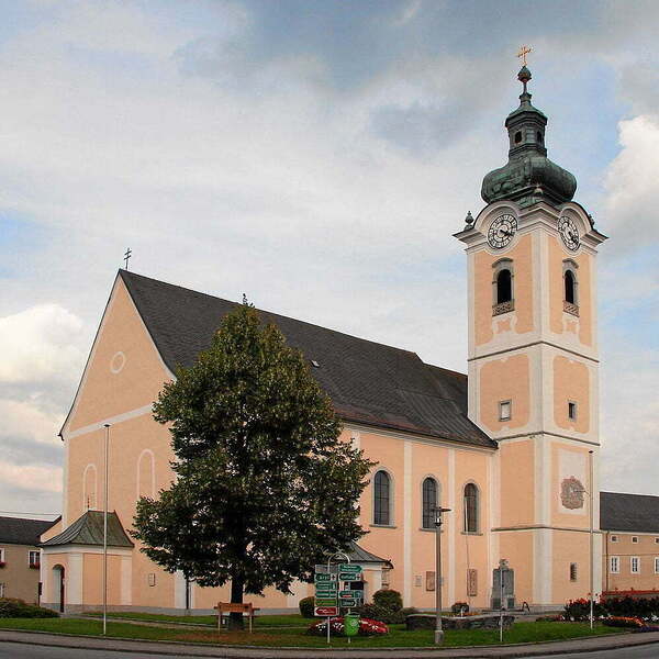 Ein Kirchenbesuch / © Dralon/wikimedia.org/CC BY-SA 2.0 Ein Kirchenbesuch